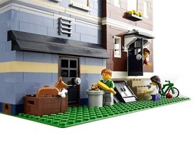 Lego 10218 Expert Creator Pet Shop New Sealed SLIGHT BOX DAMAGE Modular Building