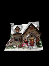 St Nicholas Square SNS Veterinary Hospital Christmas Village Lighted Building