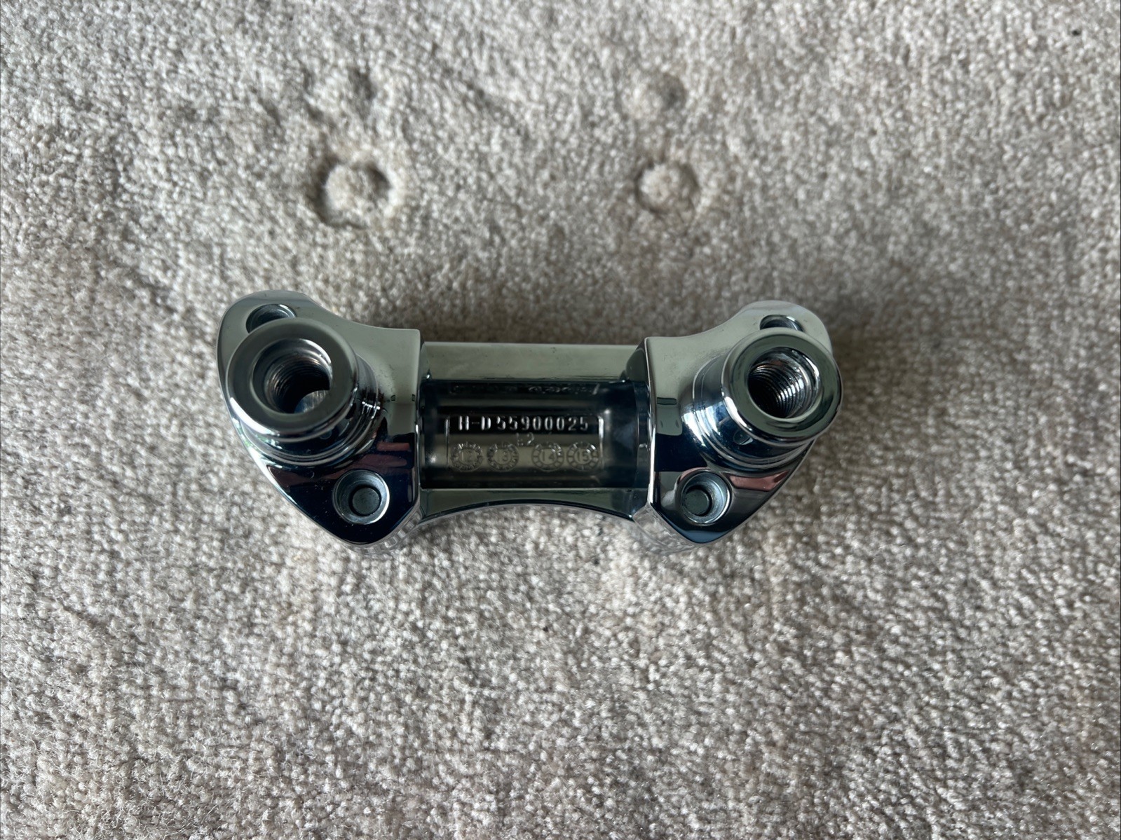 HARLEY DAVIDSON DYNA CHROME MILWAUKEE USA 1” HANDLEBAR TOP CLAMP AND 1.5” RISERS