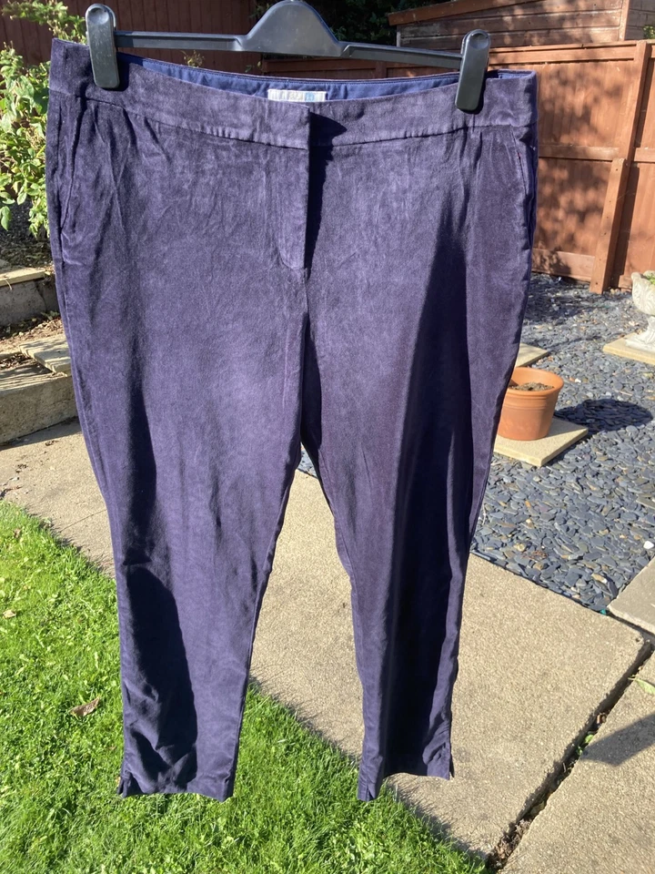 Boden Richmond Velvet Trousers  size 20 reg --navy colour-- WM459--b7a - Image 2 of 4