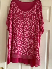 Ladies one size Italian  Tie Dye  pink and white Top with sequinned trim 