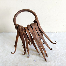 Secchio D'Acqua Vintage Primitivo Fatto A Mano Con Ganci In Ferro Multipli I4