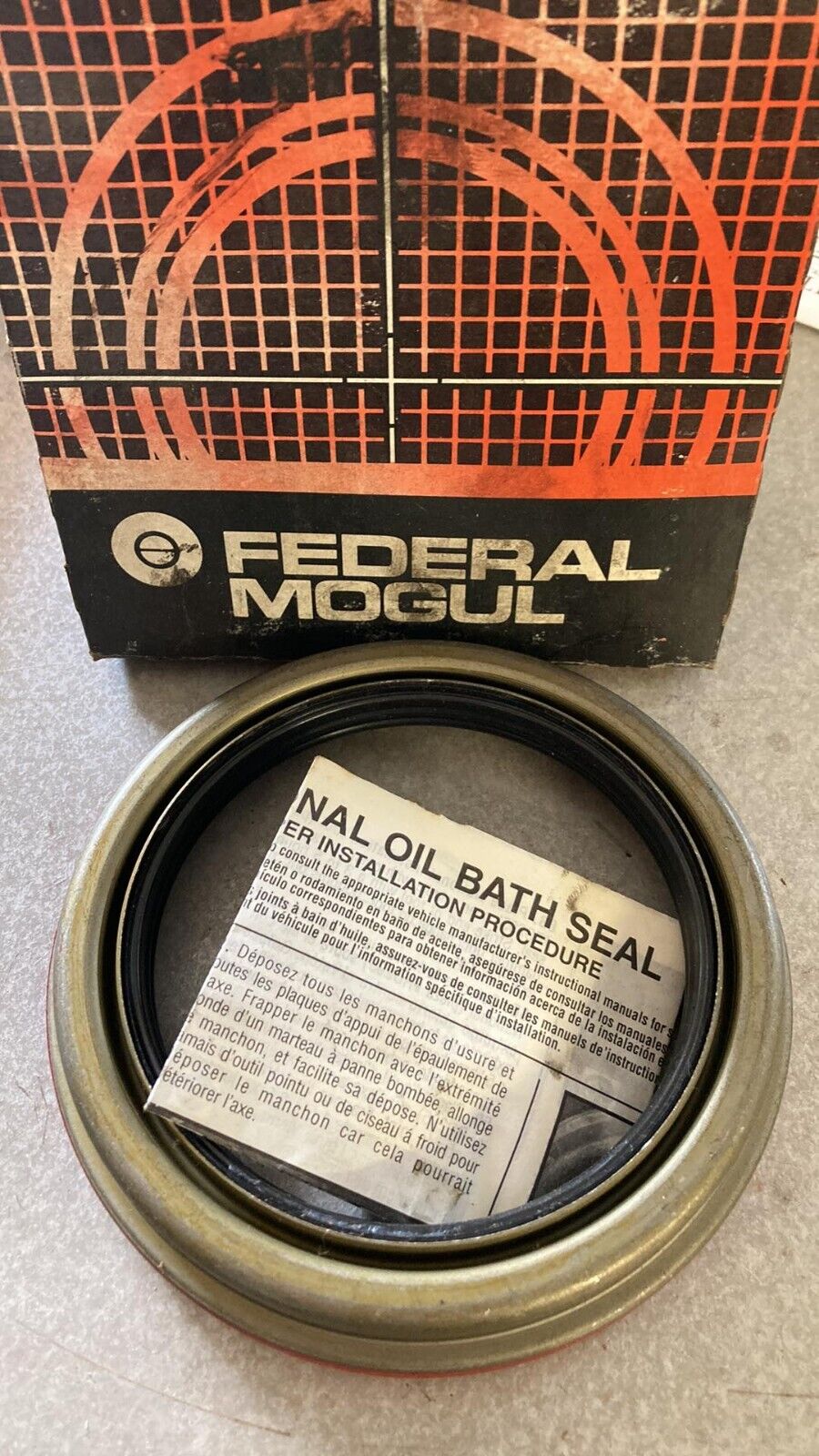 National Federal Mogul P/N 370009A Oil Bath Wheel Seal Replacement Part NOS