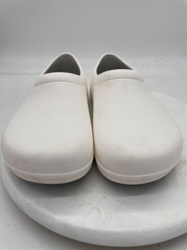 Crocs Clogs Work Shoes Dual Comfort Womens Size Men 8 Women 10 White Slip On - Picture 3 of 14