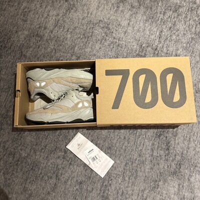 Adidas Yeezy Boost 700 Salt in Gr. US 11