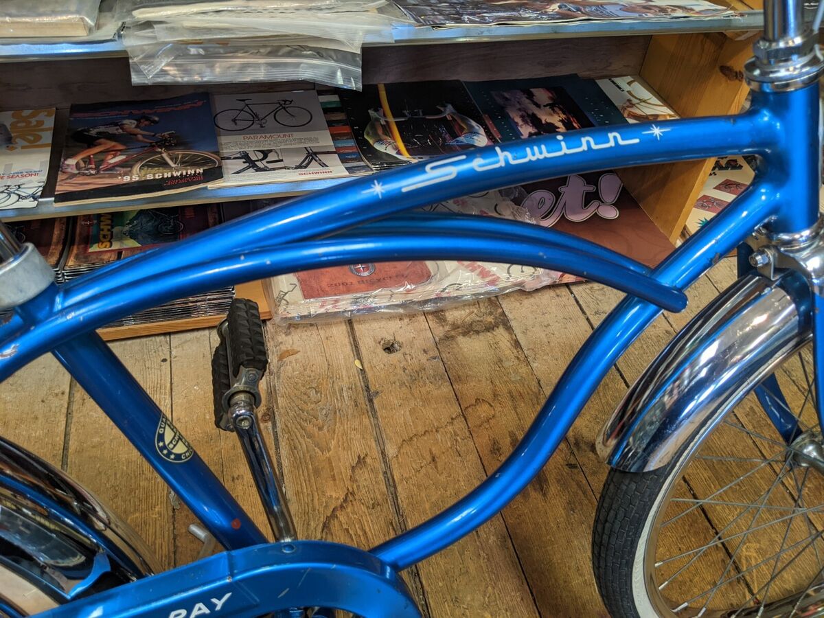 Original Sky Blue JD Sept '68 Schwinn Stingray Deluxe 2 Original Sky Blue JD Sept '68 Schwinn Stingray Deluxe 2