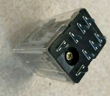 Vintage Sansui G-8700 /G-8700DB / G-9700 receiver speaker protection relay.