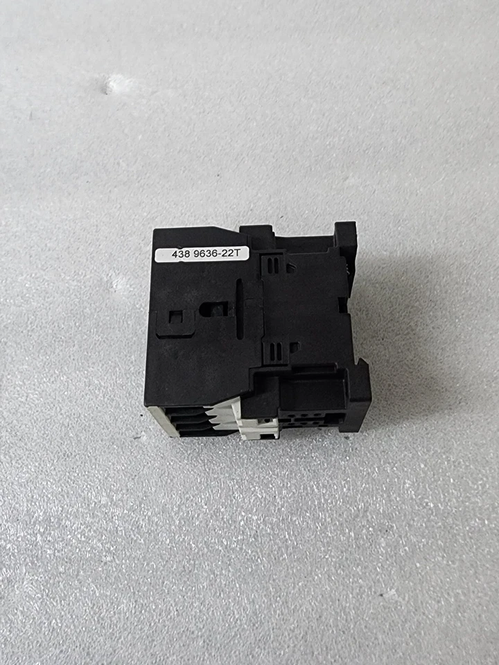 BENEDIKT & JAGER K3-10NA00-40 MAGNETIC CONTACTOR 10A COIL VOLTAGE 220-264V - Image 4 of 4