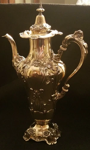 REED & BARTON  STERLING SILVER  ART NOUVEAU  TEAPOT LES SINQ FLEURS