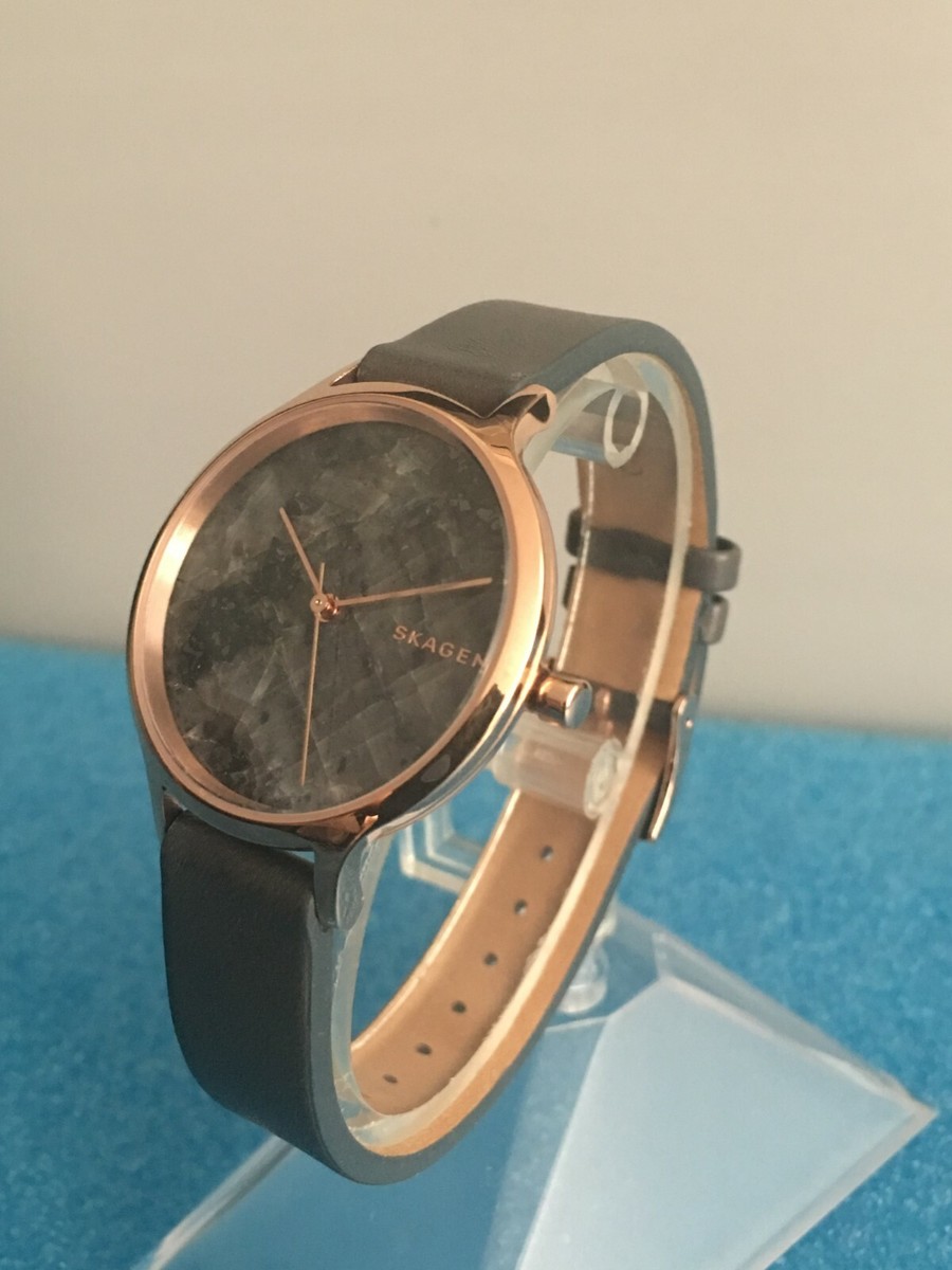 送料関税込★SKAGEN skw2672 ANITA GREY レザー ladies 時計 Skagen SKW2672 Women's Anita Grey Dial Grey Leather Strap