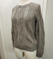 H M Women  s Medium Grey Crew Neck Cable Knit Sweater sz. M Mohair / Acrylic NWOT