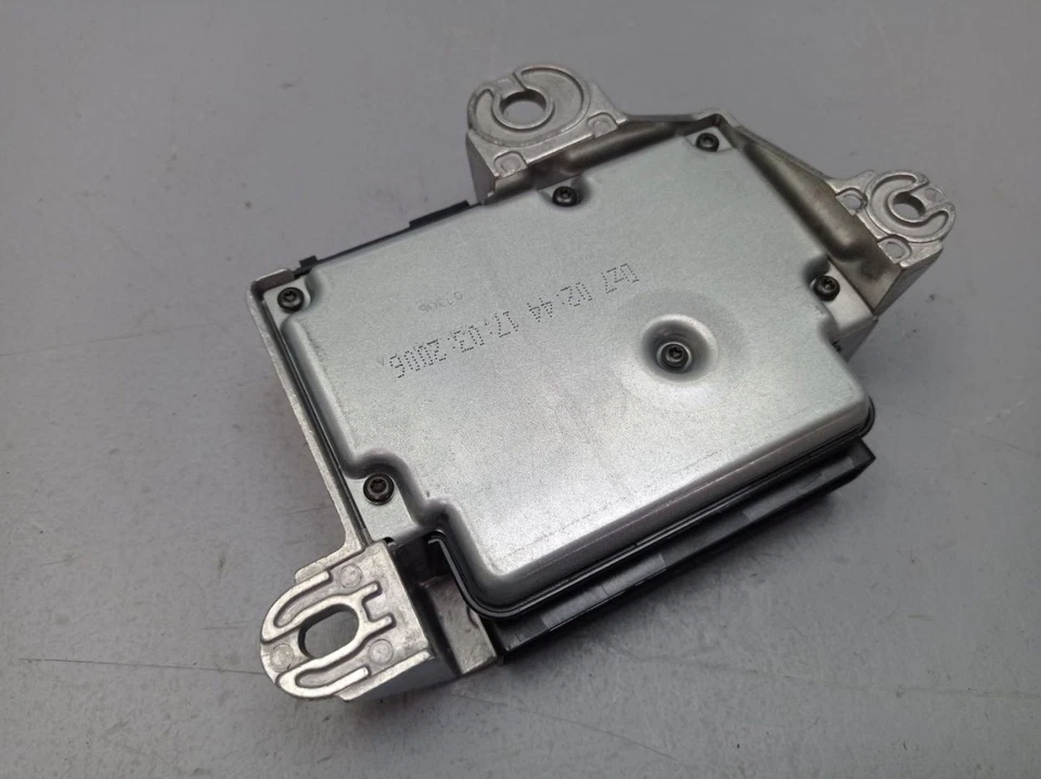 Centralina Airbag Per RENAULT MEGANE II CABRIO 8200412038B - Immagine 3 di 4