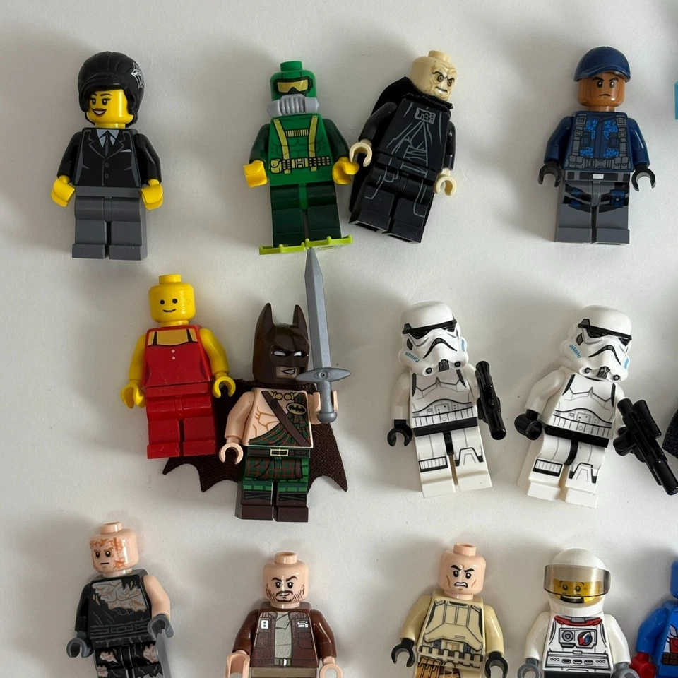 20 Misc Lot of Lego Collectible Minifigures & Parts Marvel Star Wars Roblox - Image 2 of 4