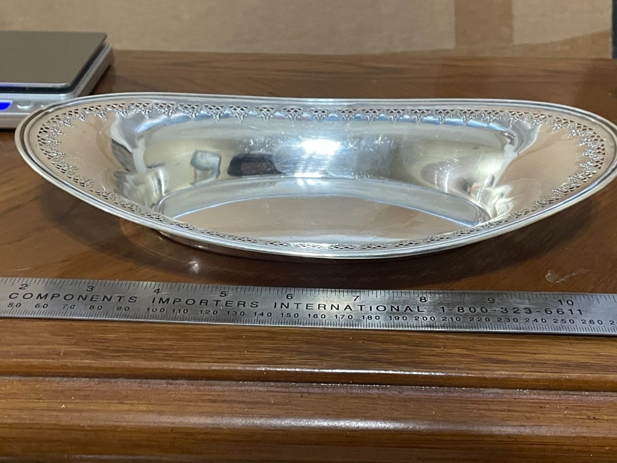 International Silver Co. #J8L5 Sterling Silver Serving Bowl - 128