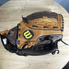 Wilson A0440 Fast Pitch 12" Right Hand Thrower Softball Glove AO440 ZSFP12