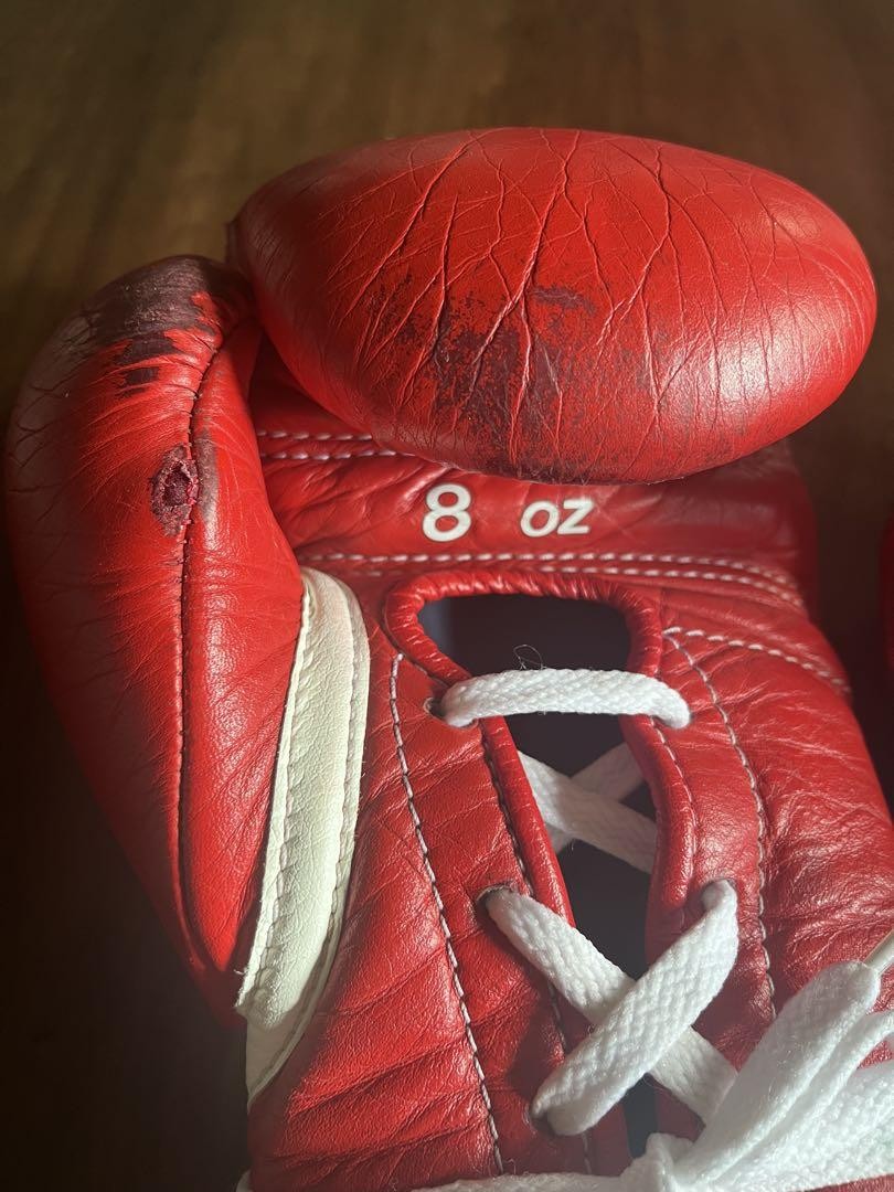 Winning Boxing Gloves Professional Type 8oz Red String type