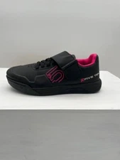 Hellcat Pro Womens Mtn Bike Shoe, Black/Shock Pink sz 7