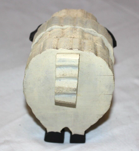 VINTAGE 1980s HANDCRAFTED WOOD DÉCOR PAINTED SHEEP LAMB 4.5" TALL x 3.5" LONG - Picture 3 of 6