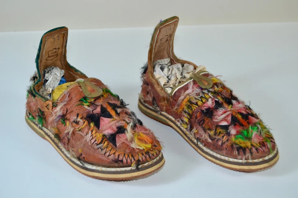 Zapatillas bereberes plumas de cuero hechas a mano marroquíes para mujer tribales EE. UU. 8 Foto 2 de 4