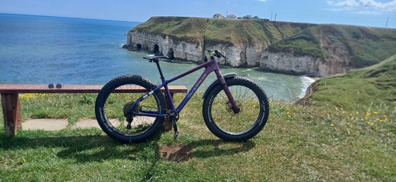 Salsa Beargrease Carbon X7 LOTS OF UPGRADES BREAKS HUBS CRACK