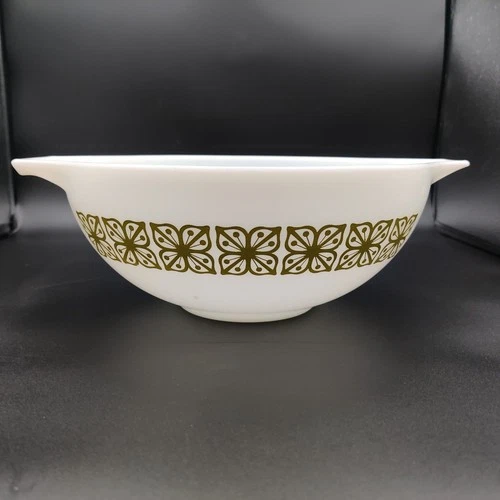 Vintage Pyrex # 444 Verde Autumn Floral Green Cinderella Mixing Bowl 4 qt