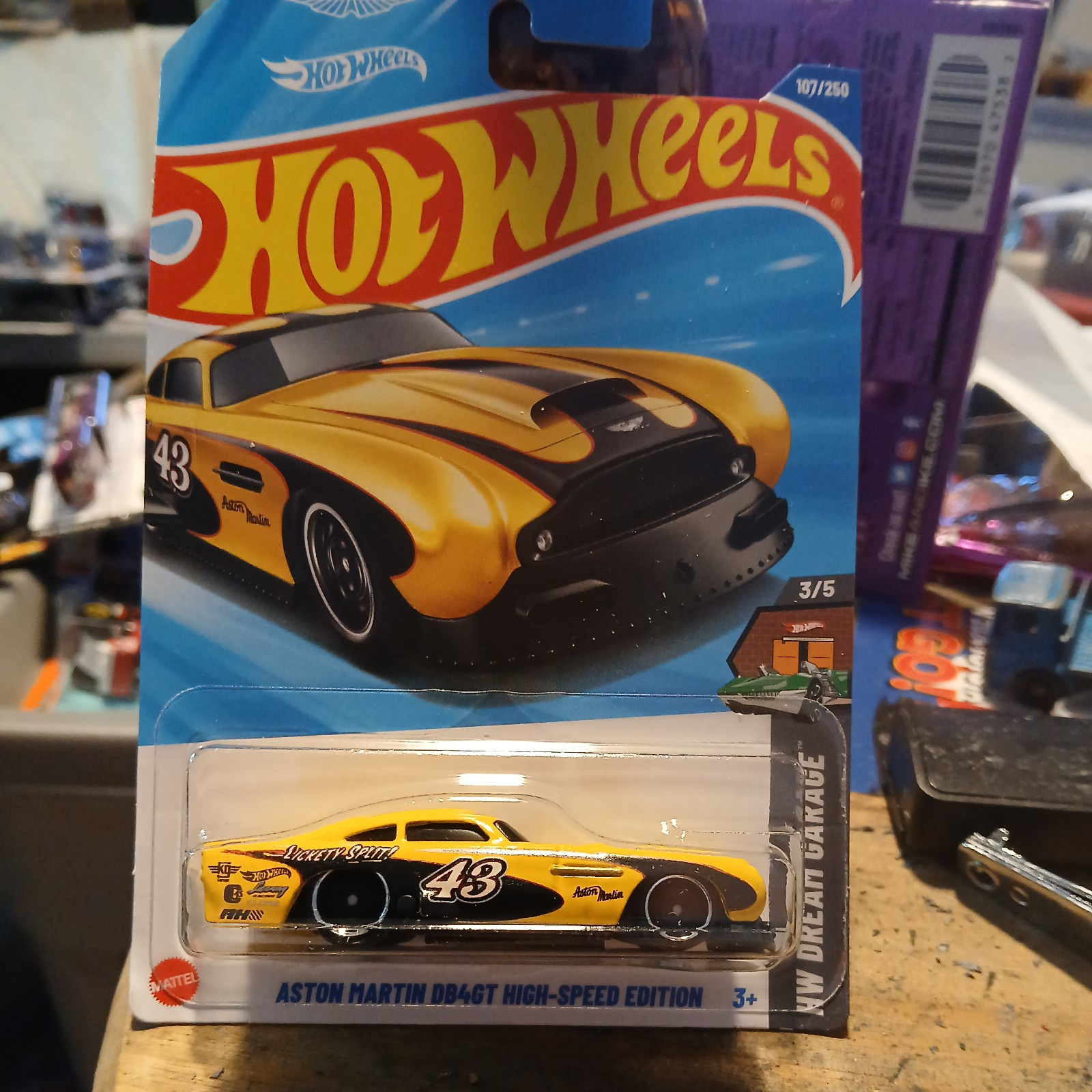Hot Wheels 2025 Case E Aston Martin DB4GT High-Speed Edition  #107