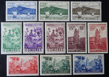 COMORES BAIE D'ANJOUAN, MOSQUÉES et FEMME N°1/11 NEUF ** mais ADHÉRENCES NOIRES
