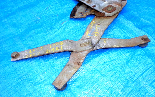 1967-69 BARRACUDA DART A-BODY MOPAR CONVERTIBLE LFT QUARTER WINDOW REGULATOR VGC - Picture 6 of 10