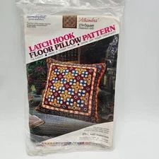 Vintage Wonder Art Latch Hook Floor Pillow Kit ALHAMBRA 27" x  27" NEW 4722