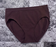 NWOT GAP BODY BROWN RIBBED STRIPE LOGO HARDWARE STRETCH SEAMLESS BRIEF PANTIES