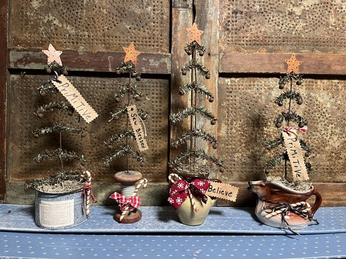 3 Vintage Style Farmhouse Gingerbread Barn Kitty Cat Christmas Tree Ornaments - Picture 6 of 10