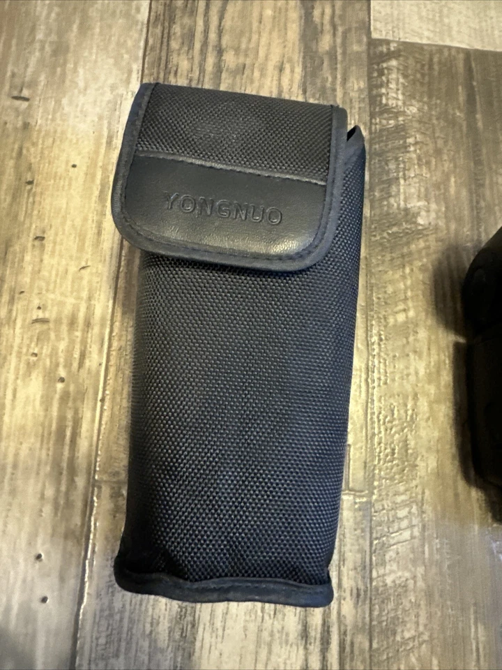 YONGNUO Speedlite YN-560-III Mount Flash for Canon With Case. - Image 4 of 4
