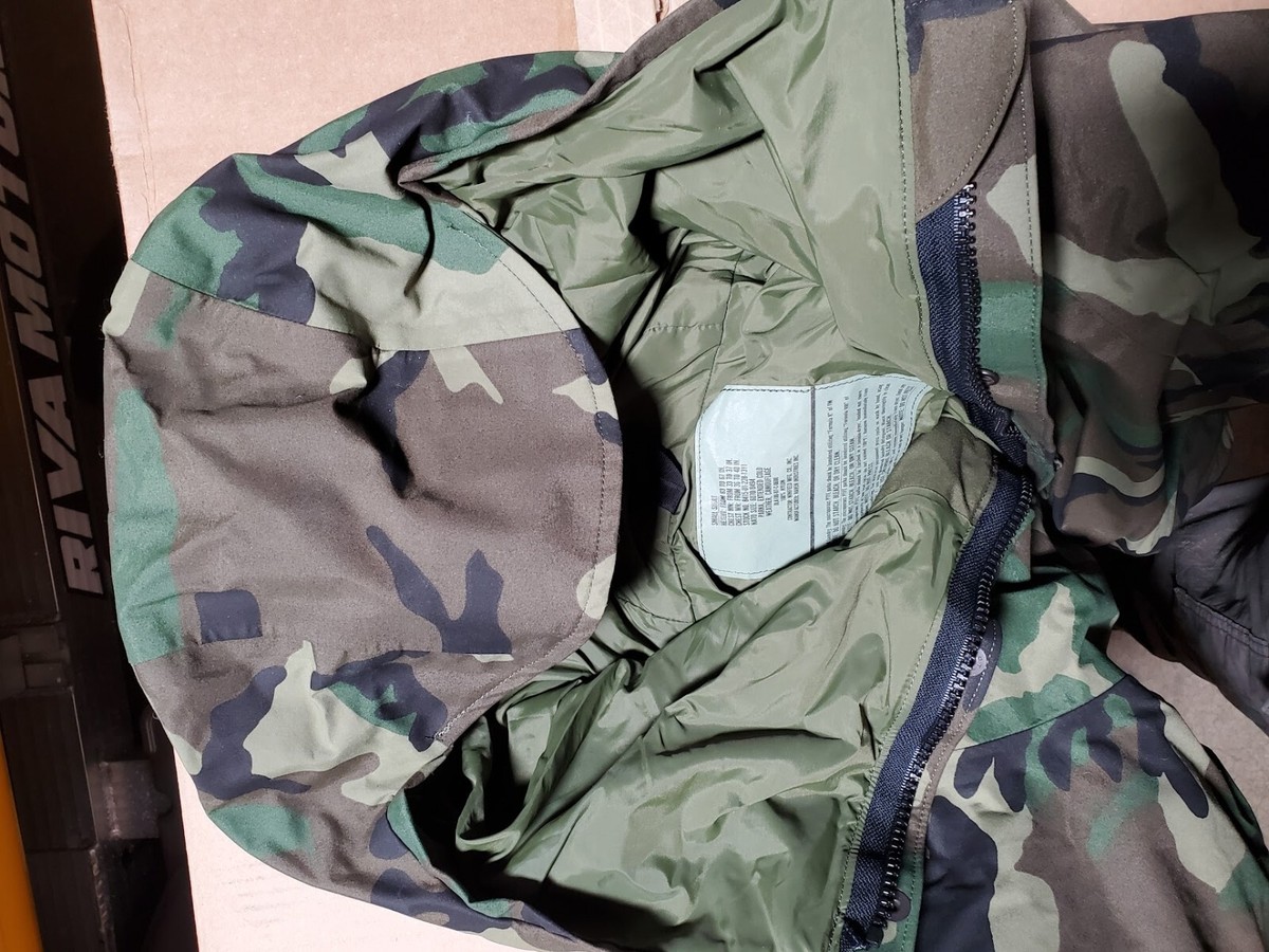 New US Army Cold Wet Weather Gen 1 ECWCS Woodland Goretex New US Army Cold Wet Weather Gen 1 ECWCS Woodland Goretex