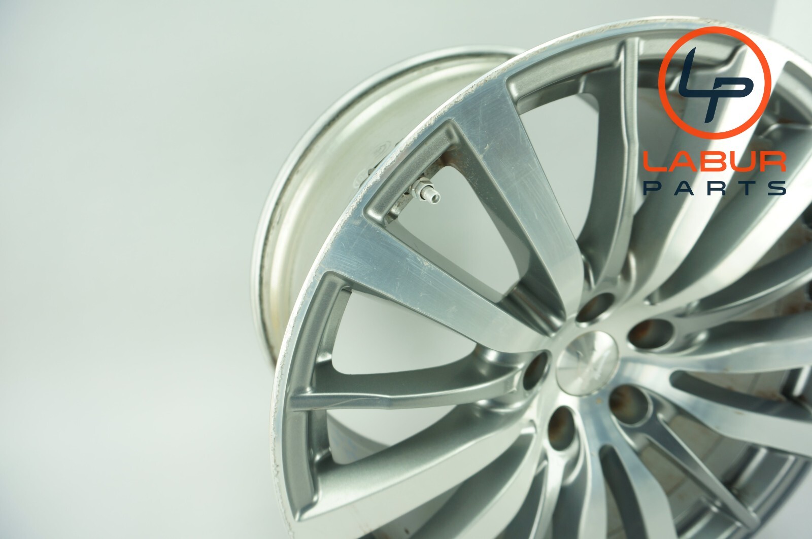 M157 14-20 Maserati Ghibli 19" Rear Left or Right Wheel Rim 10Jx19H2 ET40 W939