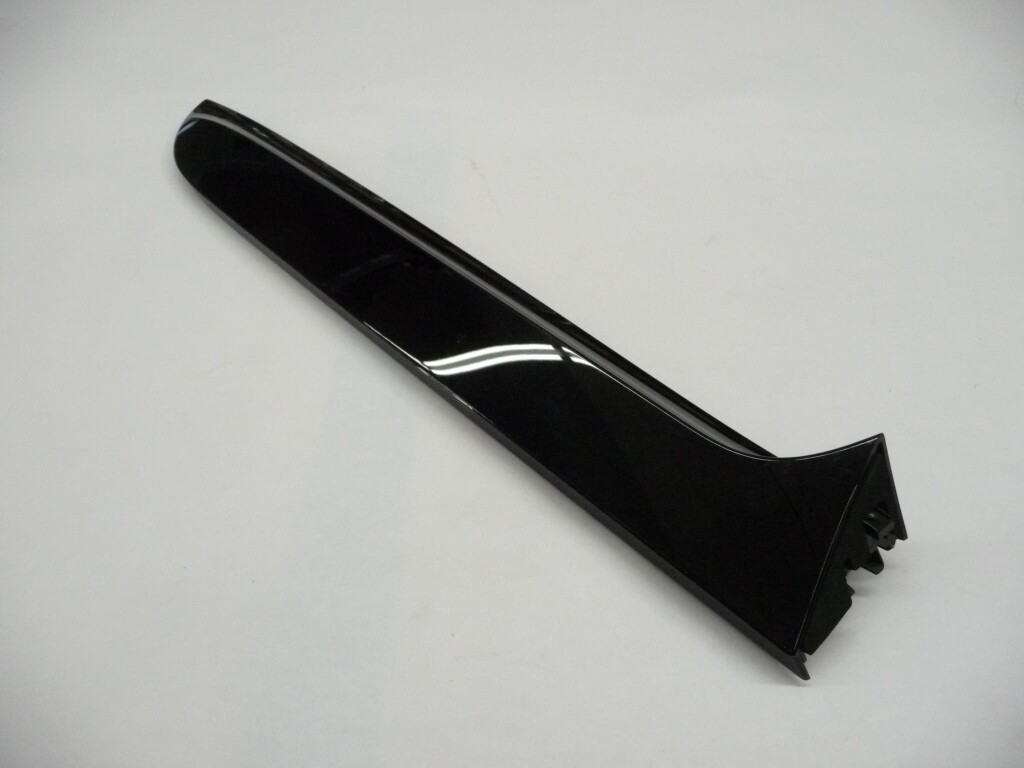 2016-2018 Bentley Bentayga Rear Trunk Lid Right Pass Aerodynamic Trim Molding OE