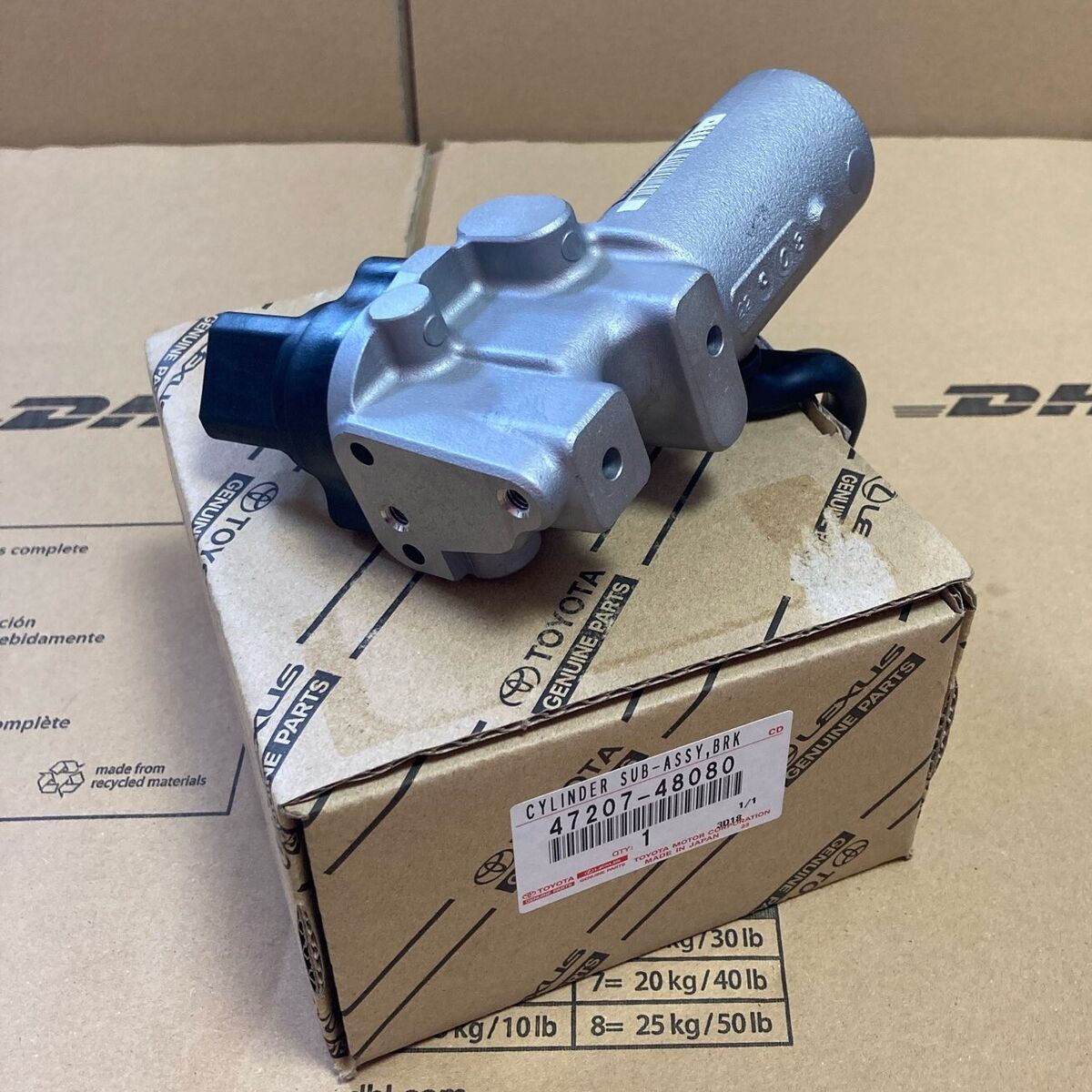 s-l1200.jpg s-l1200.jpg