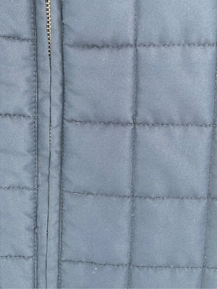 Жилет стеганый женский Banana Republic размер средний темно-синий - Изображение 4 из 4