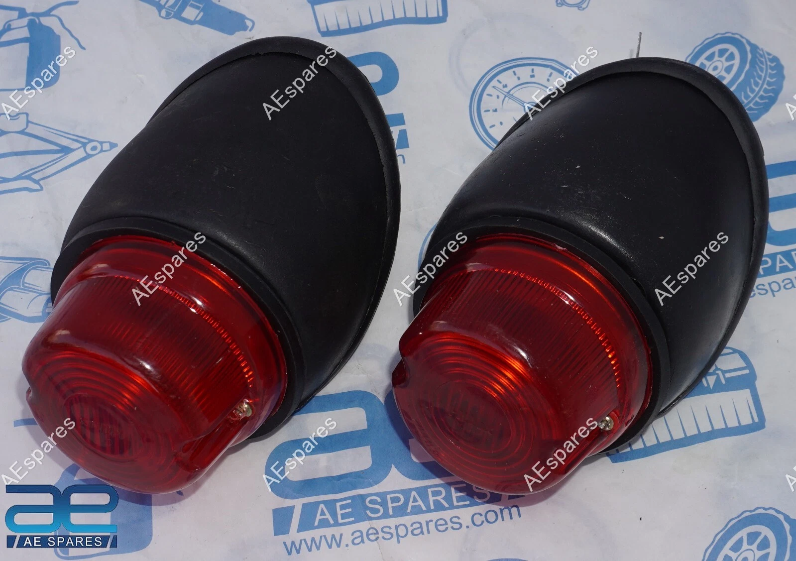 Rear Light Set With Bulb 12v For Custodia Internation D2015 D514 Tractor view 5
