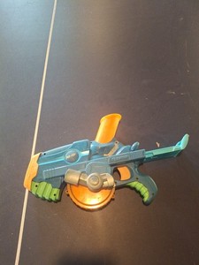 Nerf Buzzsaw Ball Shooter Blaster Toy Gun  Hasbro 2006
