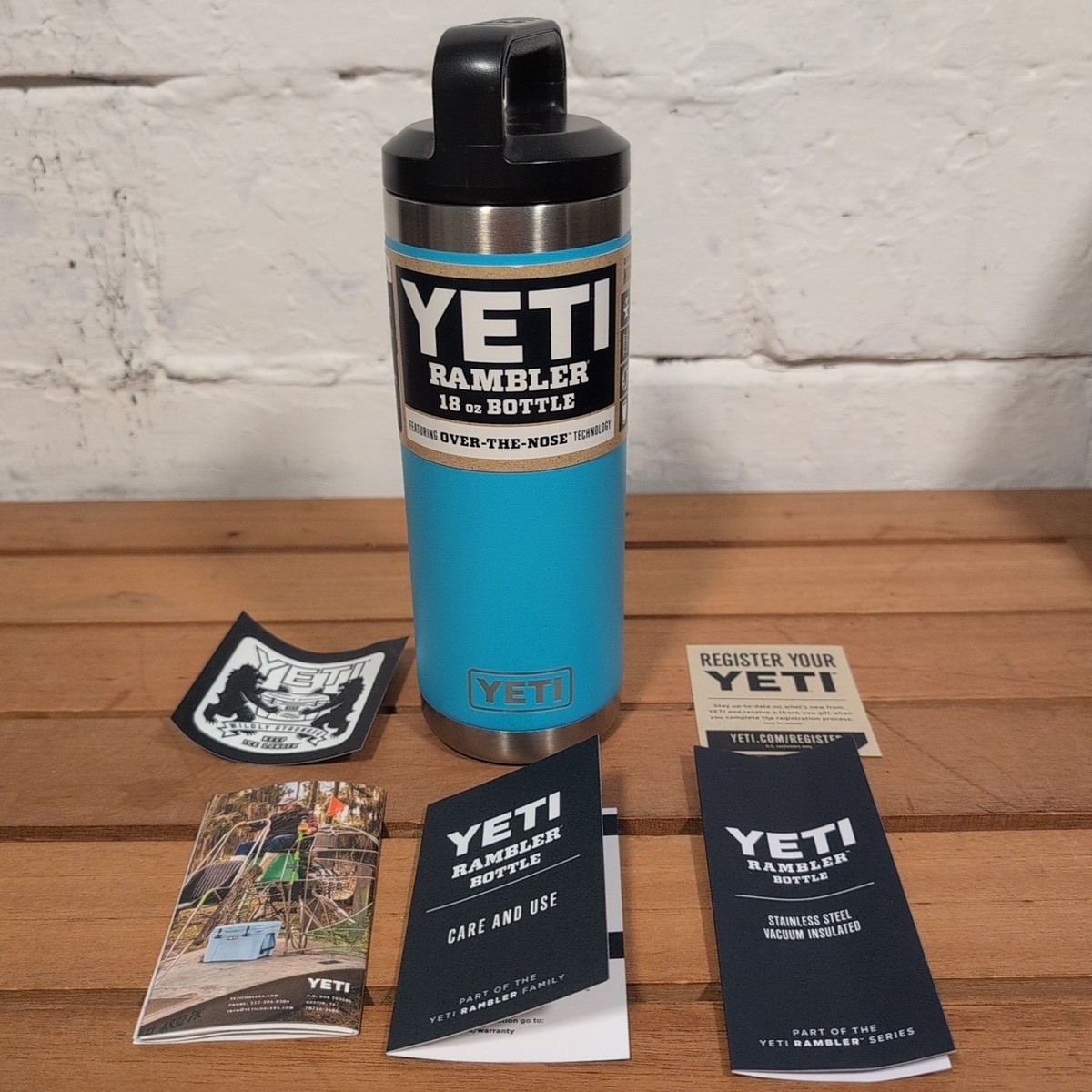 YETI Rambler 18 Oz Bottle 2018 Reef Blue Rare Collectable NWT Old