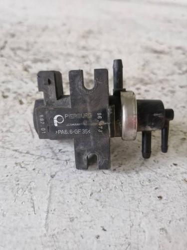 Audi A4 S4 B5 8D 2000 Diesel 110kW Turbolader Druckwandler Magnetventil PA66GF35