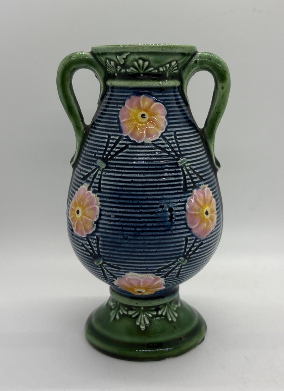 Majolica Art Pottery Vase Art Nouveau Design Raised Flowers 6