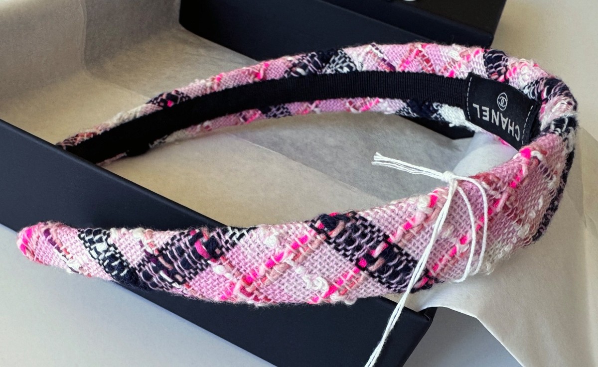 CHANEL 24S PINK NAVY BLUE WHITE TWEED CC LOGO HEADBAND | eBay