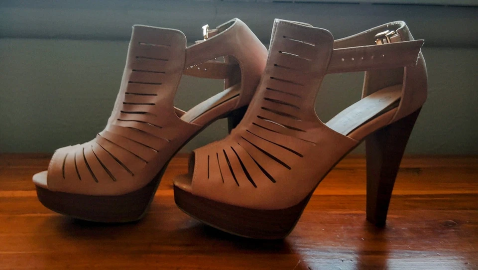 TOP Moda Peep Toe Plataforma Tacón Grueso Hebilla Trasera Correa en T Bombas Rubor 7.5 Foto 4 de 4