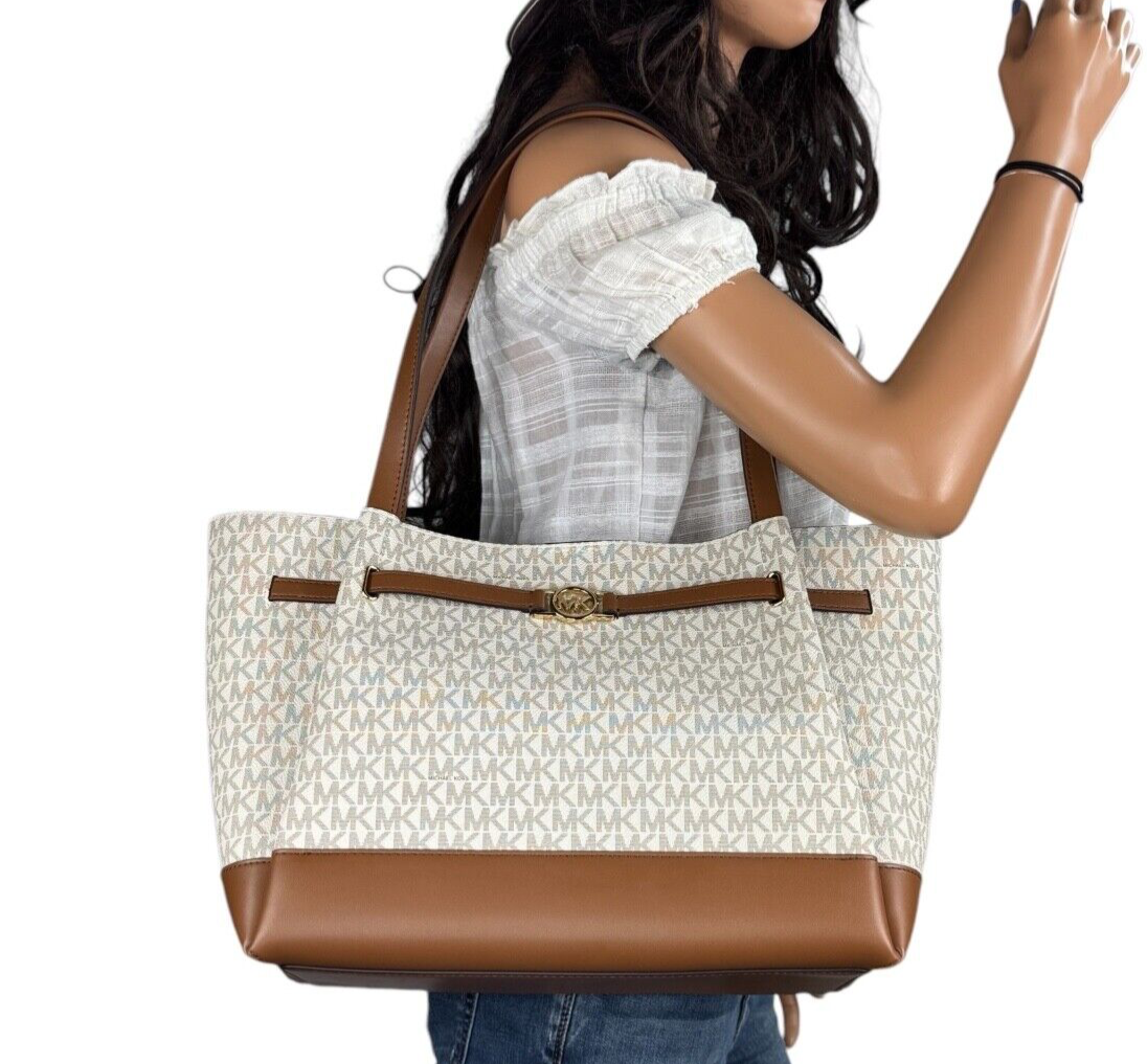 Michael Kors トートバッグ ホワイト/ブラウン MICHAEL KORS REED LARGE BELTED TOTE SHOULDER BAG MK VANILLA/BROWN
