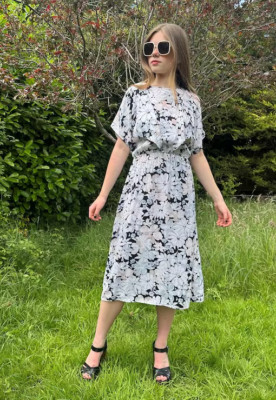 Vintage 80's Gila Grunert White Black Floral Retro Batwing Ladies Midi Dress