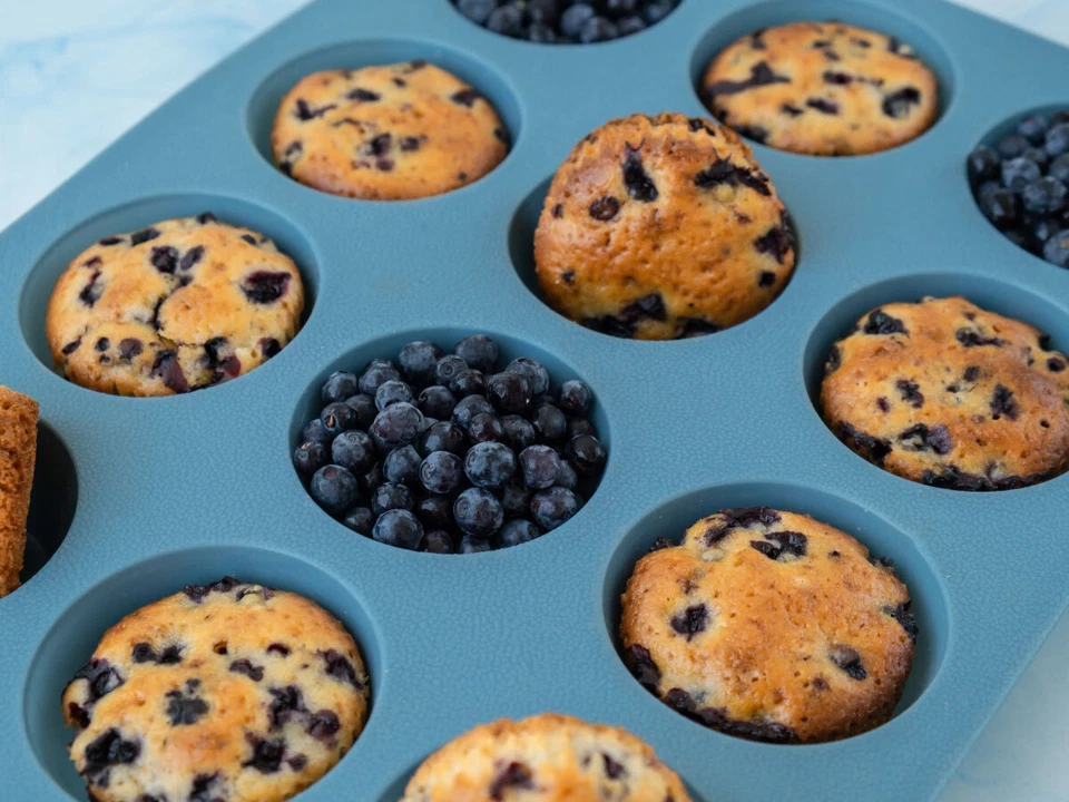 12er Premium Silikon Muffinform 12 Stück BPA-Frei Backform Dubai CupCake Brownie - Bild 4 von 4