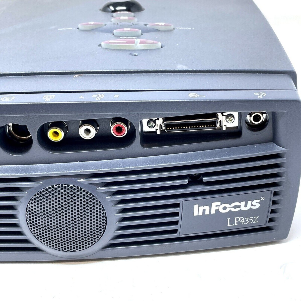 InFocus LP435Z Portable Lightweight XGA Conference Room Projector
