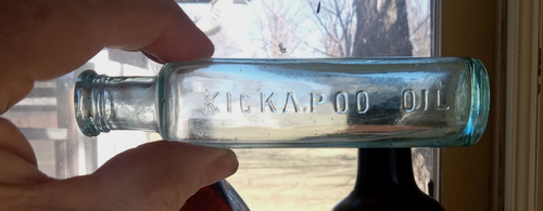 KICKAPOO OIL HAND BLOWN 1890s TRAVELING MEDICINE SHOW BOTTLE - Picture 2 of 6