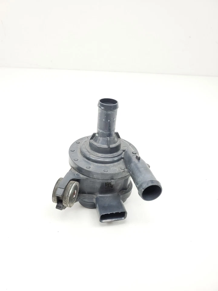 Bomba y mangueras auxiliares de refrigerante de agua ACURA MDX Hybrid 2017-2020 3,0 L AWD OEM  Foto 3 de 4